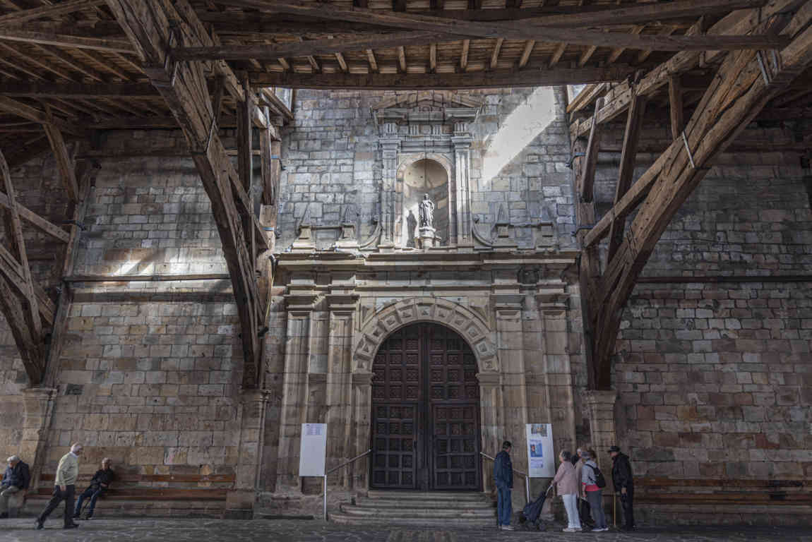 Vizcaya - Durango 14 - basílica de Santa María de Uribarri.jpg